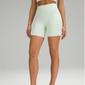 lululemon align 6” short Kohlrabi Green